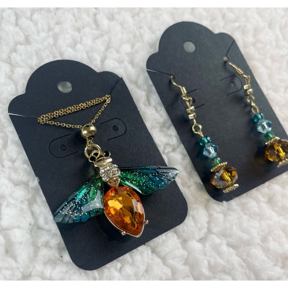 (NWOT) Blue/Green/Orange/Gold Firefly Necklace w/ Matching Drop Earrings - Picture 15 of 16